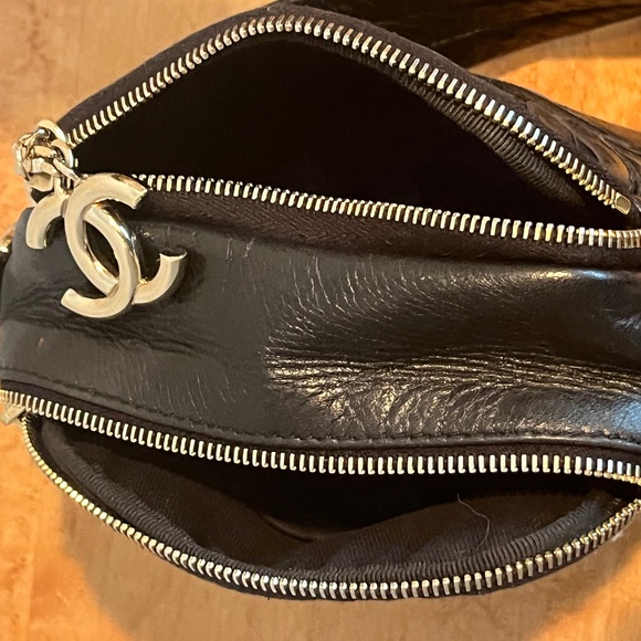 Authentic CHANEL Camera Bag Giraffe Pattern Purse - Picture 5 of 12